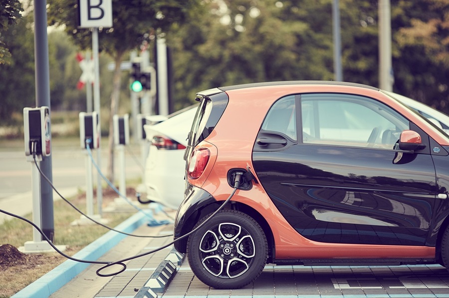 ¿Qué debemos tener en cuenta antes de adquirir un coche eléctrico?