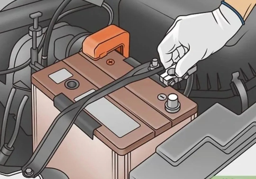 Desconectar el cable del polo negativo de la batera