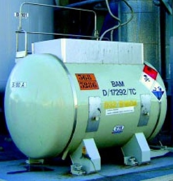 Etiquetado de cisterna móvil con sustancias peligrosas según ADR